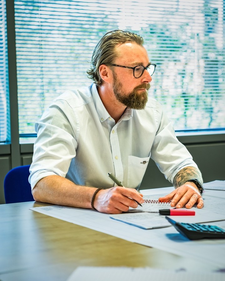 Behind every project is a conversation.
Nathan, our Company Director, is focused on building new connections and looking after the relationships we've built over the years. 

Taking the time to listen, understand what's needed and make sure every client knows they're in safe hands.
That's how we like to do business.

What makes you keep coming back to the companies you work with?

#KentElectricalSolutions