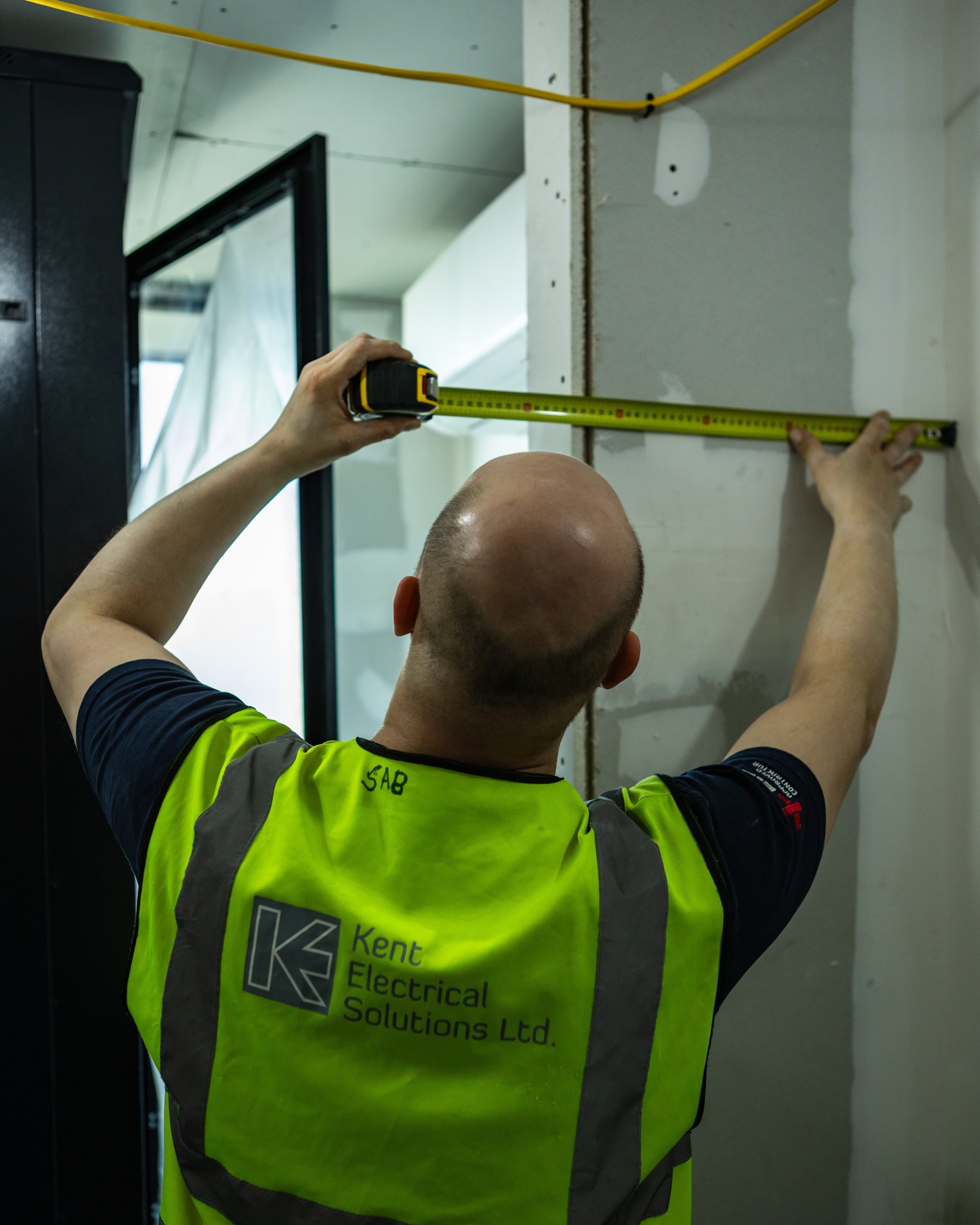 The Small Details Matter!
One thing we've learnt over the years is that good communication can save just as much time as good workmanship.

▫️ Keeping customers updated.
▫️ Speaking with site managers.
▫️ Working alongside other trades.

Electrical work isn't just about cables and circuits. It's about making sure everyone involved knows what's happening and when.

#KentElectricalSolutions